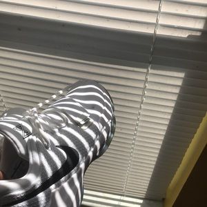 Paul George Basketball Shoes